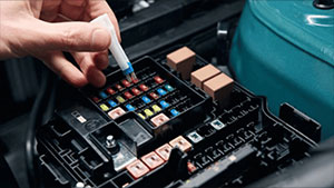 تعمیرات برق بی ام و - کارنج / تعمیرگاه بی ام و