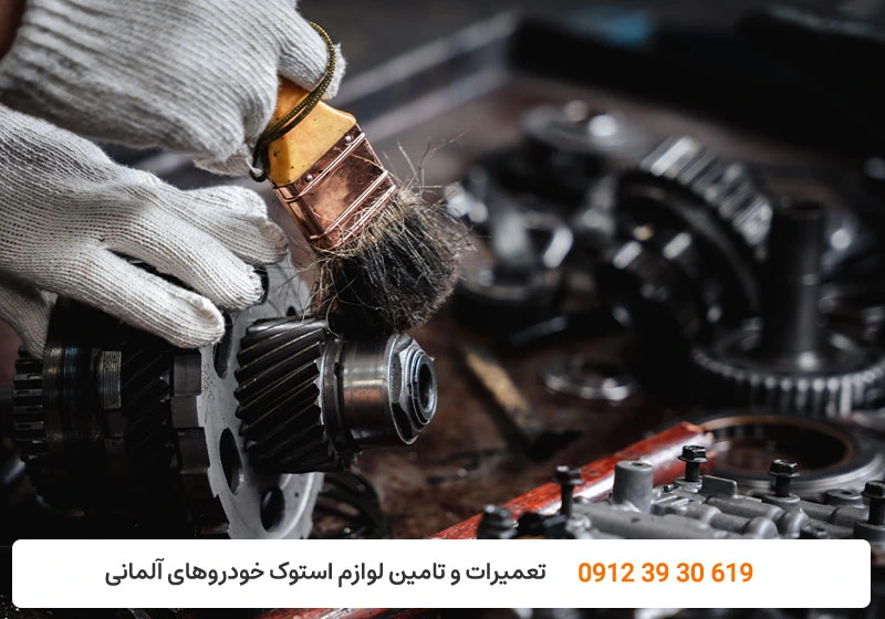 تعمیرگاه کارنج - تعمیر گیربکس خودروی بنز سواری
